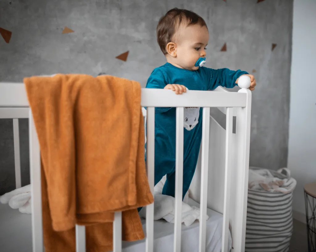 casa sana per i piccoli grazie alle vernici con cristalli d'argento