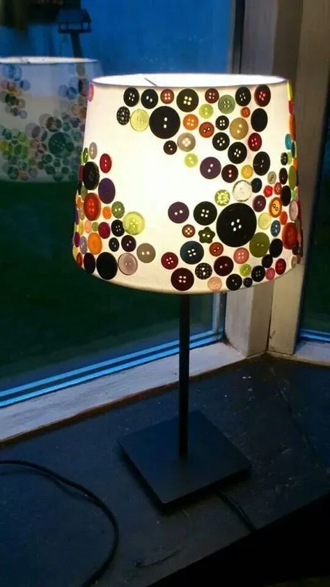 lampada-con-bottoni
