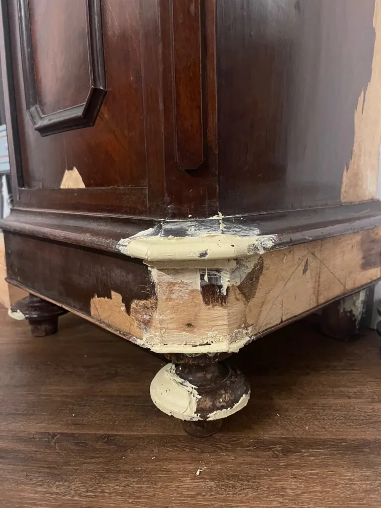 da comodino malridotto a pezzo d'arte