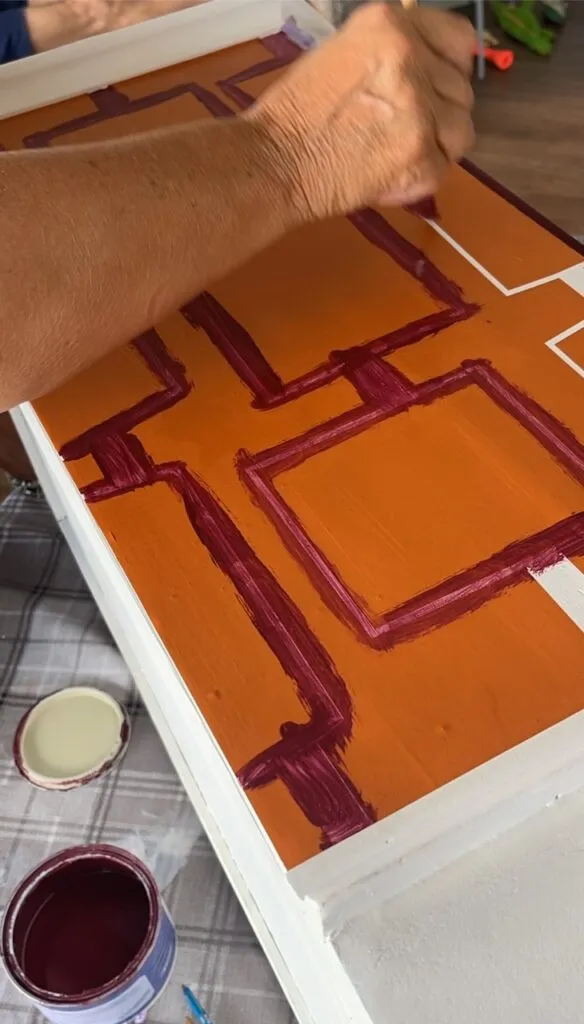 decorazione geometrica con nastro carta