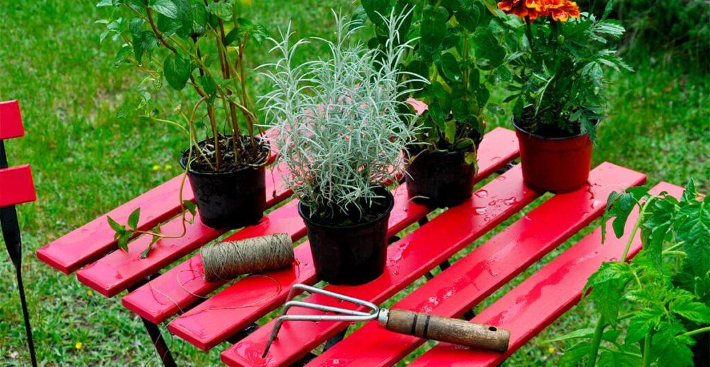 rinnovare i mobili da giardino