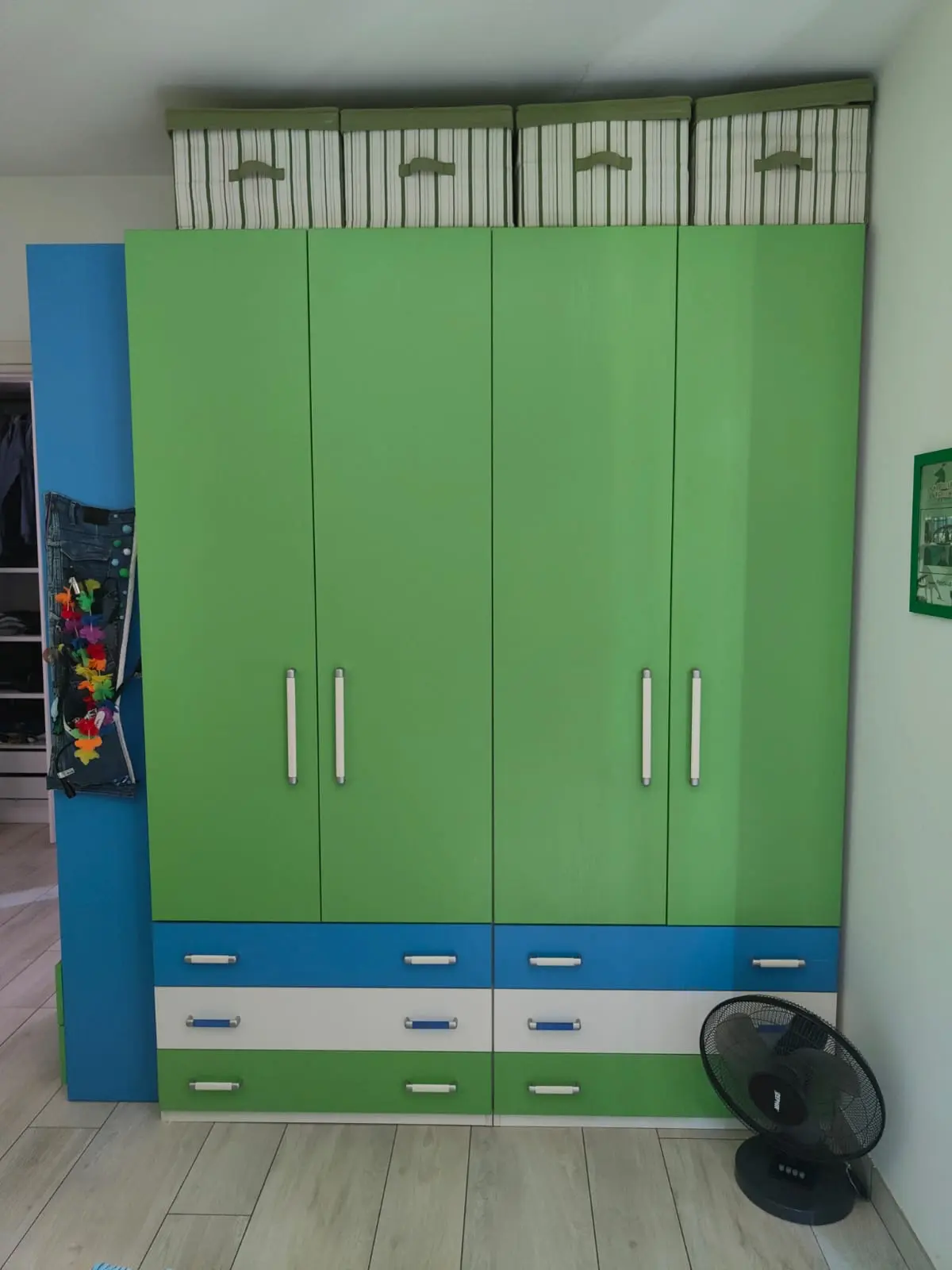 Esempio di Relooking: Armadio Moderno prima del restyling