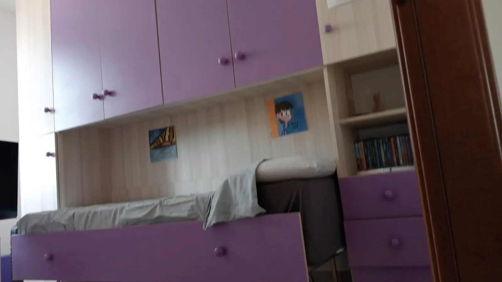 Esempio di Relooking: Cameretta Completa in laminato prima del restyling