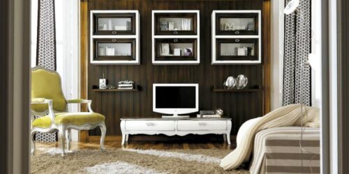 parete soggiorno stile shabby con pensili